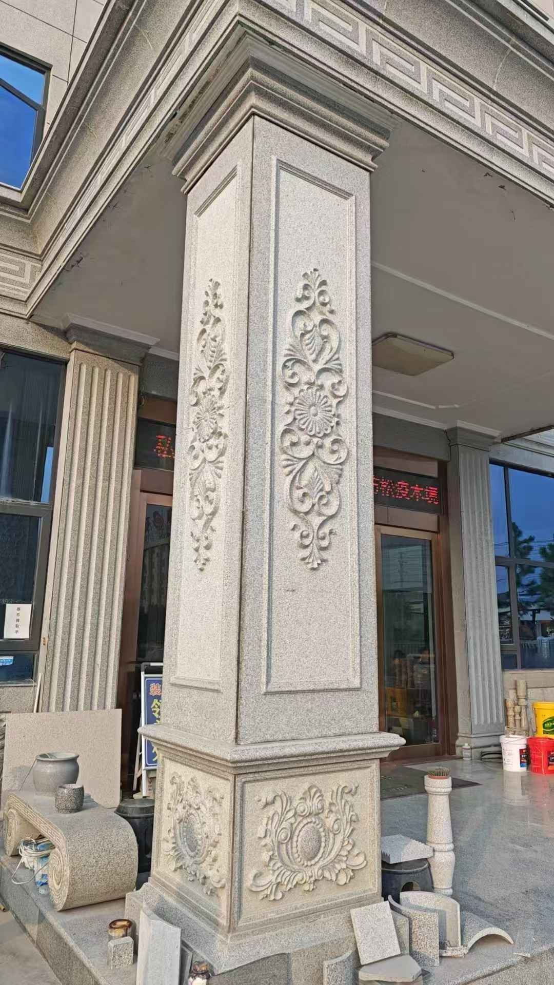 盐城芝麻白别墅雕刻柱子  黄金麻